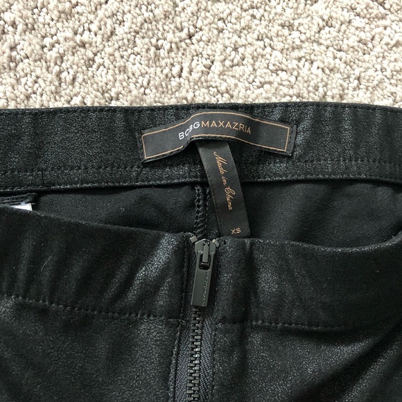 BCBG skinny straight leg faux leather leggings. XS - Picture 2 of 6